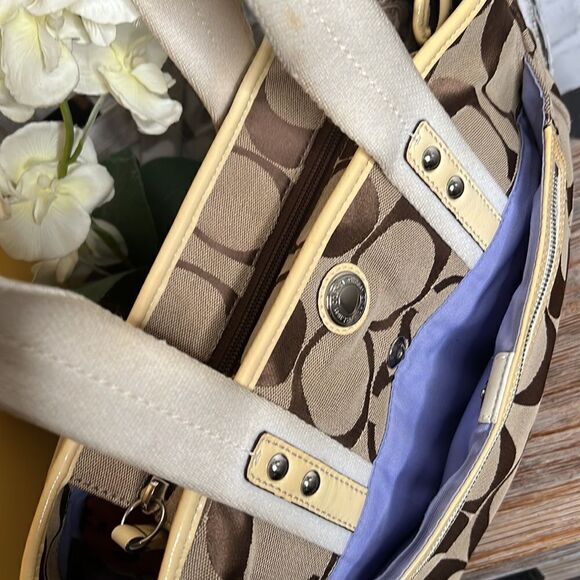 F14878 Coach Daisy Signature Collection Tote Bag Purse - Picture 8 of 10